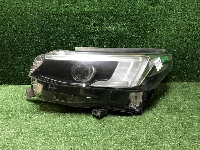 Битая Фара левая Subaru Outback 6 (2019-2022) LED
