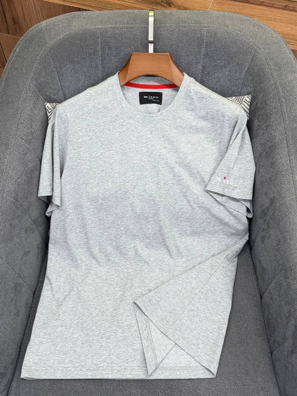 Футболка Kiton
