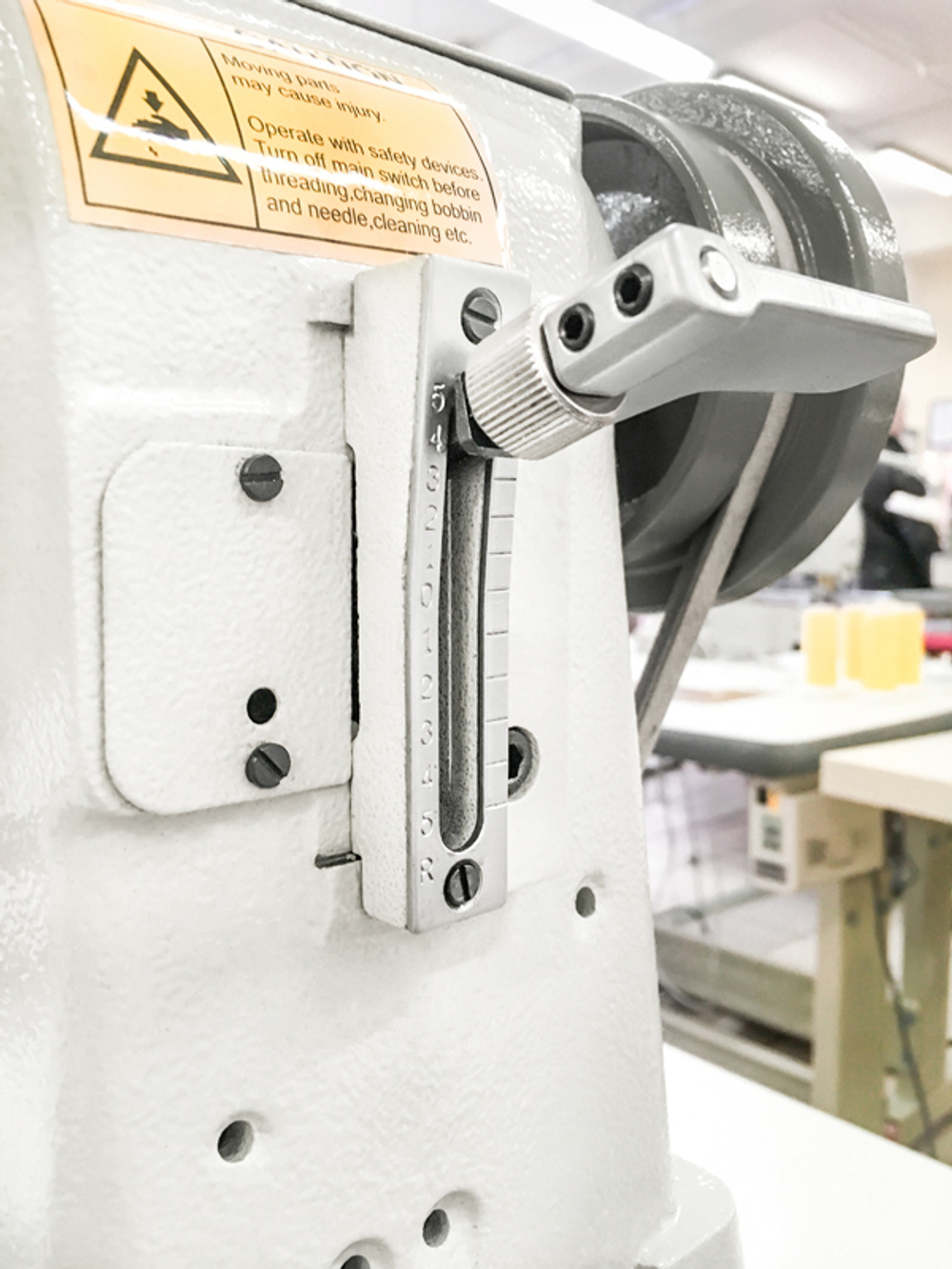 Рукавная швейная машина AURORA A - 335