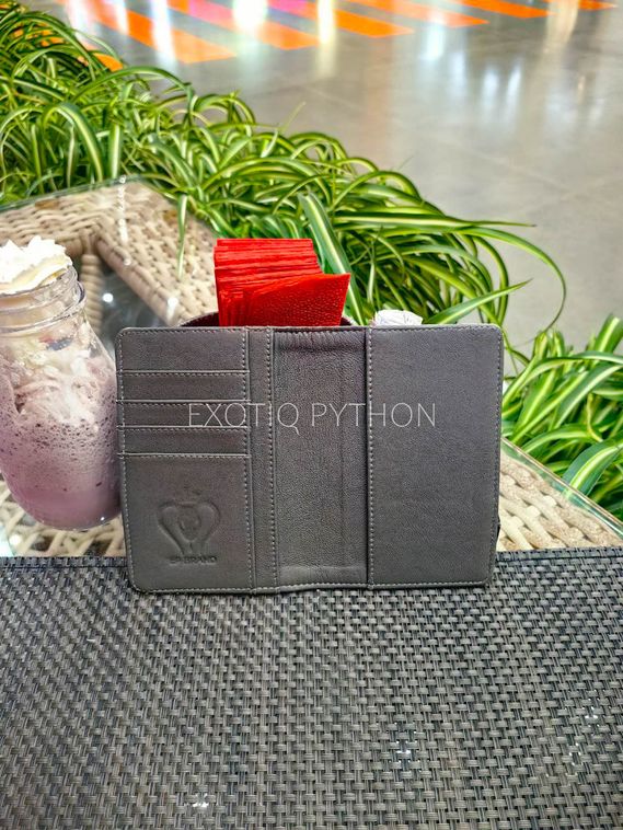 Обложка для паспорта из натуральной кожи питона AC-119