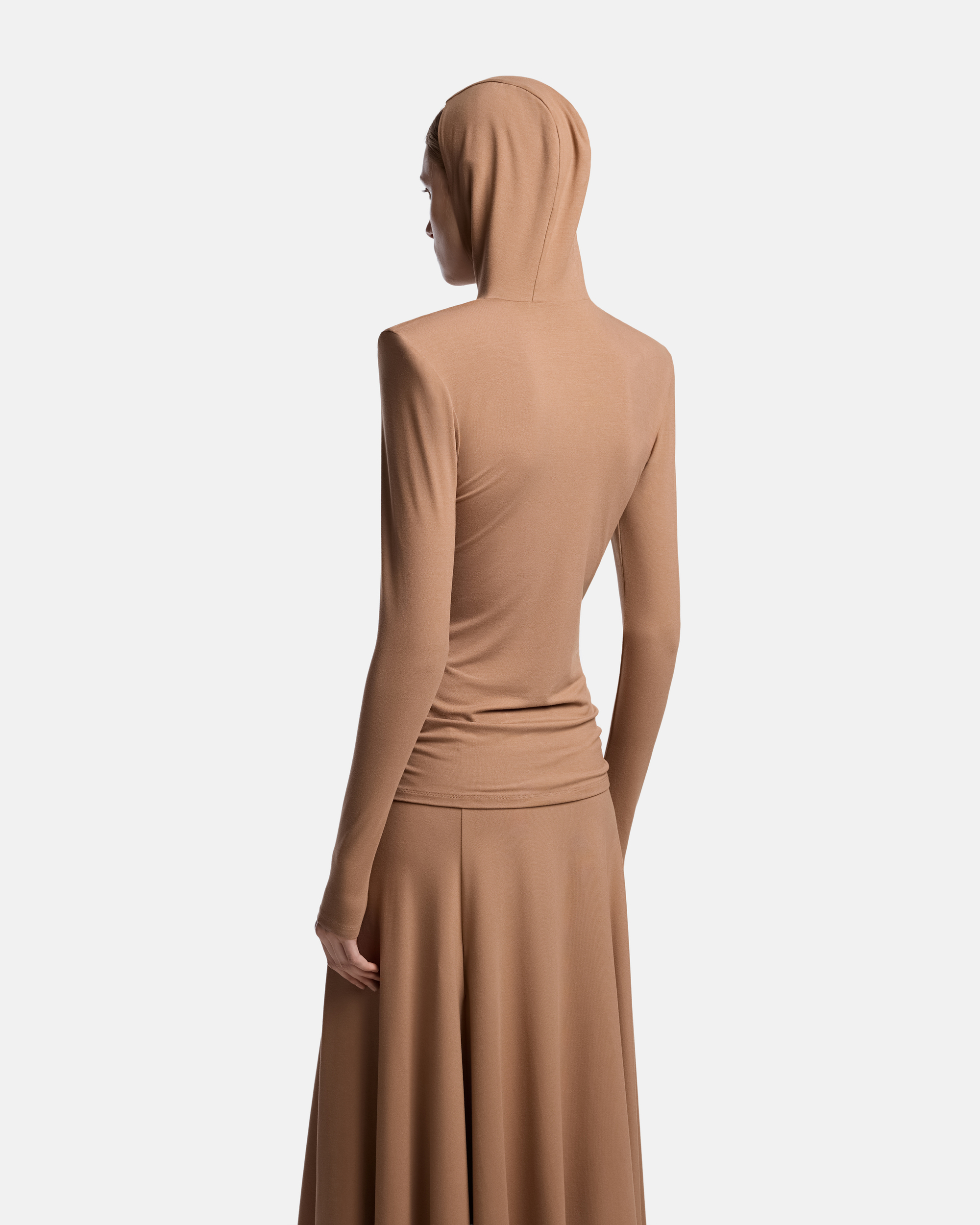 ЛОНГСЛИВ С КАПЮШОНОМ ИЗ ТРИКОТАЖА