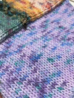 Трикотажная пряжа сток для вязания SPOTTY деграде шишибрики