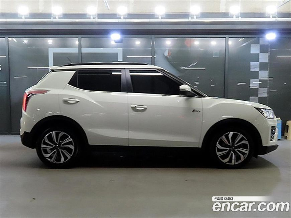 KG Mobility (Ssangyong) Very New Tivoli Бензин 1.5 2WD (11.2019)