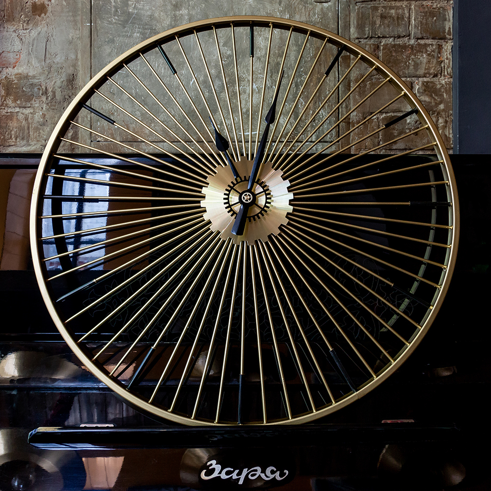 Часы настенные Объект мечты Даниэль