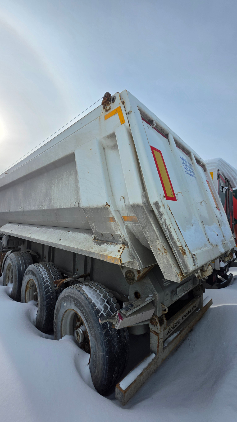 UAT STRP Полуприцеп самосвальный UAT-STRP-2728.01