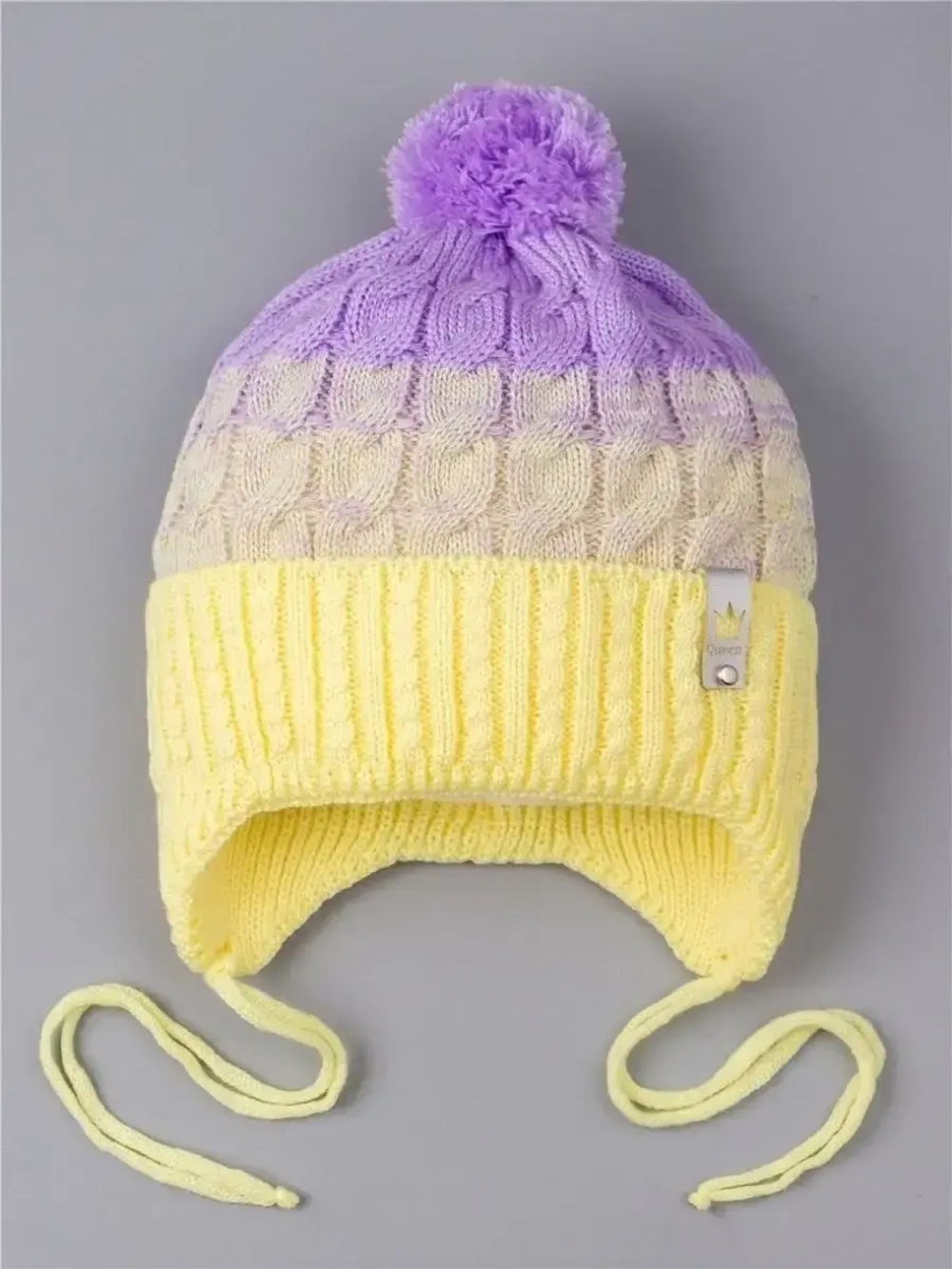 Шапка для девочки осенняя с завязками