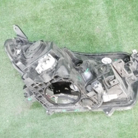 Фара левая Toyota Rav 4 CA40 (2015-2019) LED