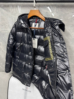 Пуховик Moncler