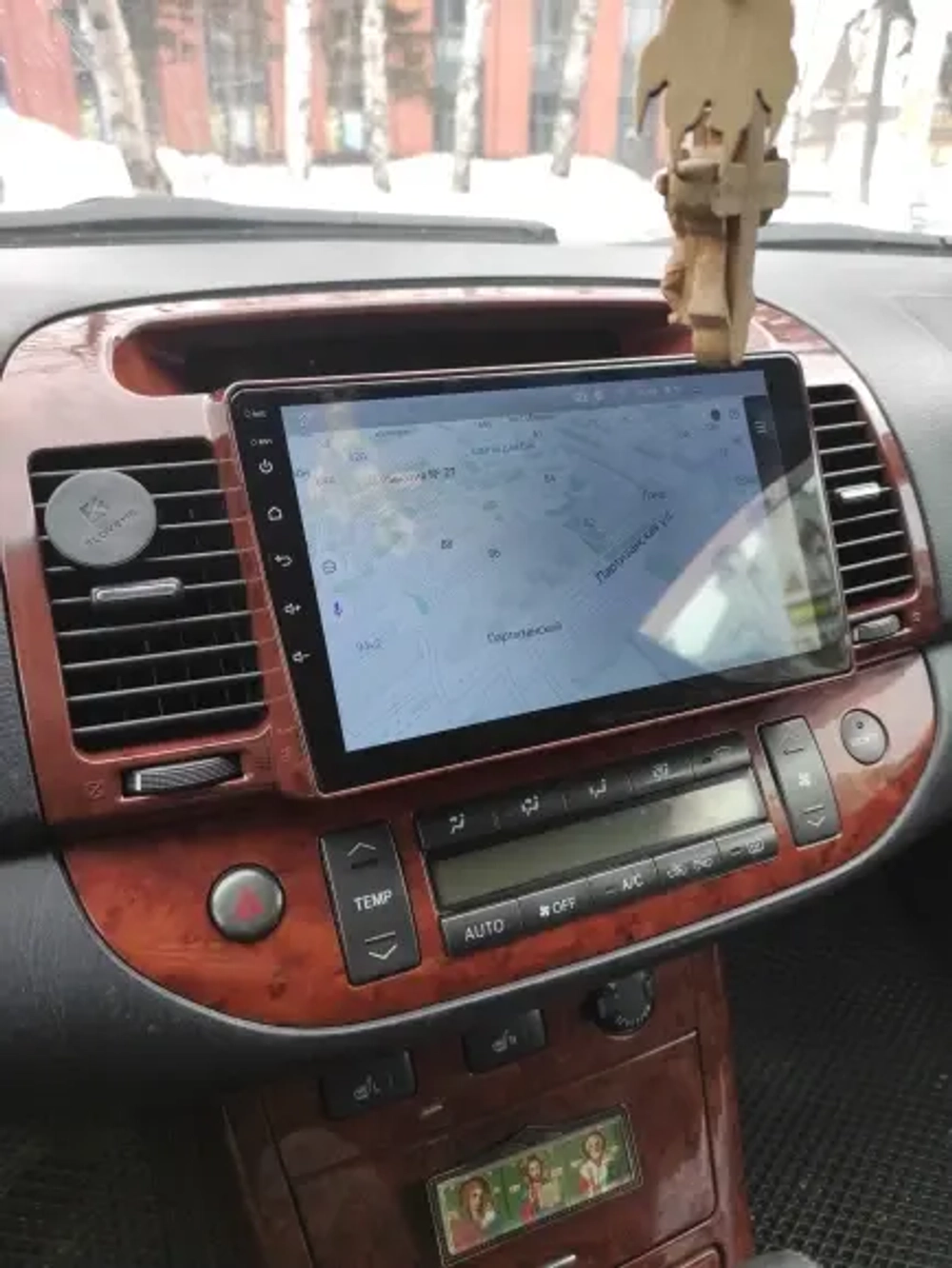 Магнитола Toyota Camry 30 2001-2006 (рамка дерево 1) - FarCar 3020M монитор 9.5" QLED на Android 14, TS18, CarPlay, 4G SIM-слот