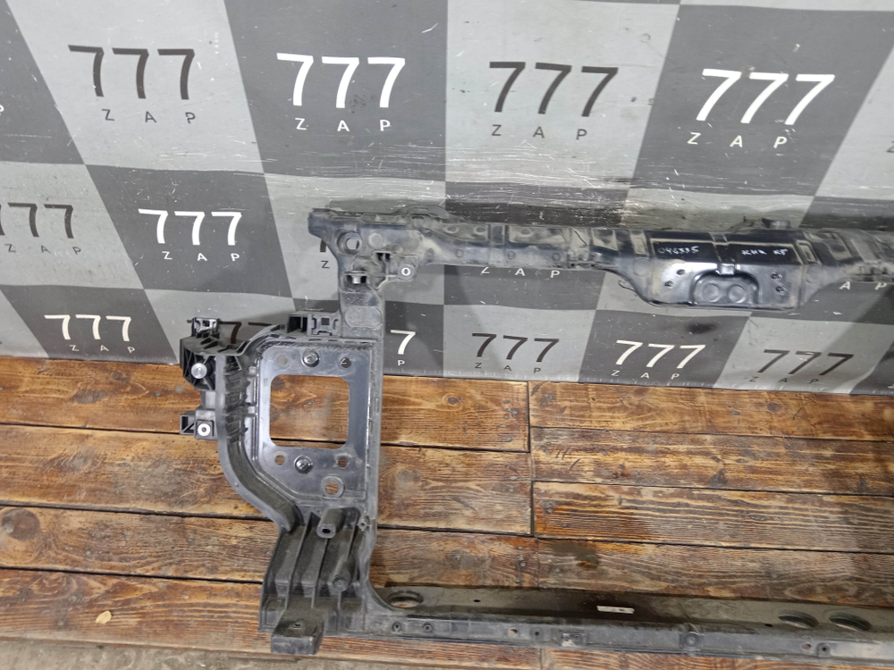 Панель передняя (телевизор) Kia K5 20-нв Б/У Оригинал 64101L2000