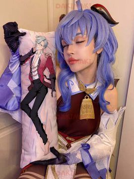 Мини дакимакура Виктор Никифоров из Юри на льду арт. M0261, 60х20 см