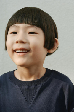 ZARA НАБОР ИЗ ТРЕХ ОДНОТОННЫХ ФУТБОЛОК, БУРГУНДИ