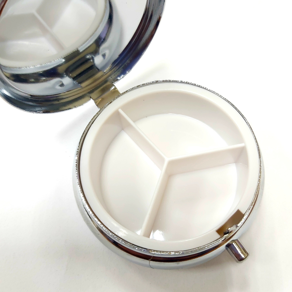 Таблетница с ручной росписью Палех "Парочка"