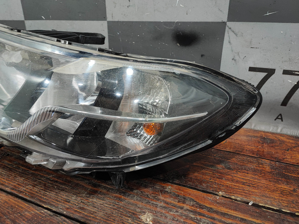 Фара левая LADA Niva Travel 20-нв Б/У Оригинал 21230371101180