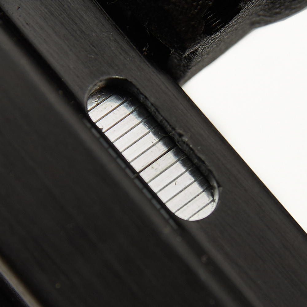 Пистолет скобозабивной мебельный Hybest 8016F (пневматический, обивочные скобы тип 80 21Ga) Пистолет скобозабивной мебельный Hybest 8016F (пневматический, обивочные скобы тип 80 21Ga)