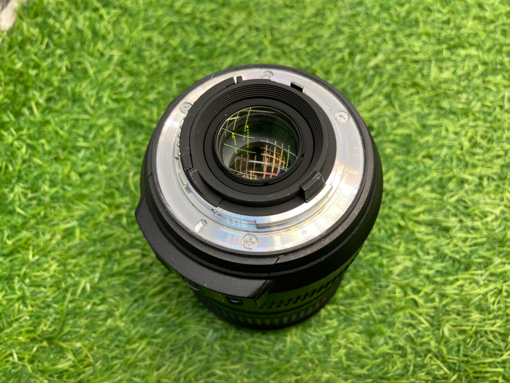 Nikon 18-200mm 3.5-5.6G ED AF-S VR DX