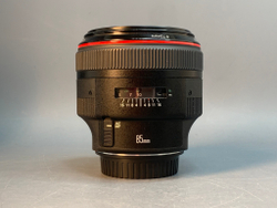 Canon EF 85mm 1.2L II USM
