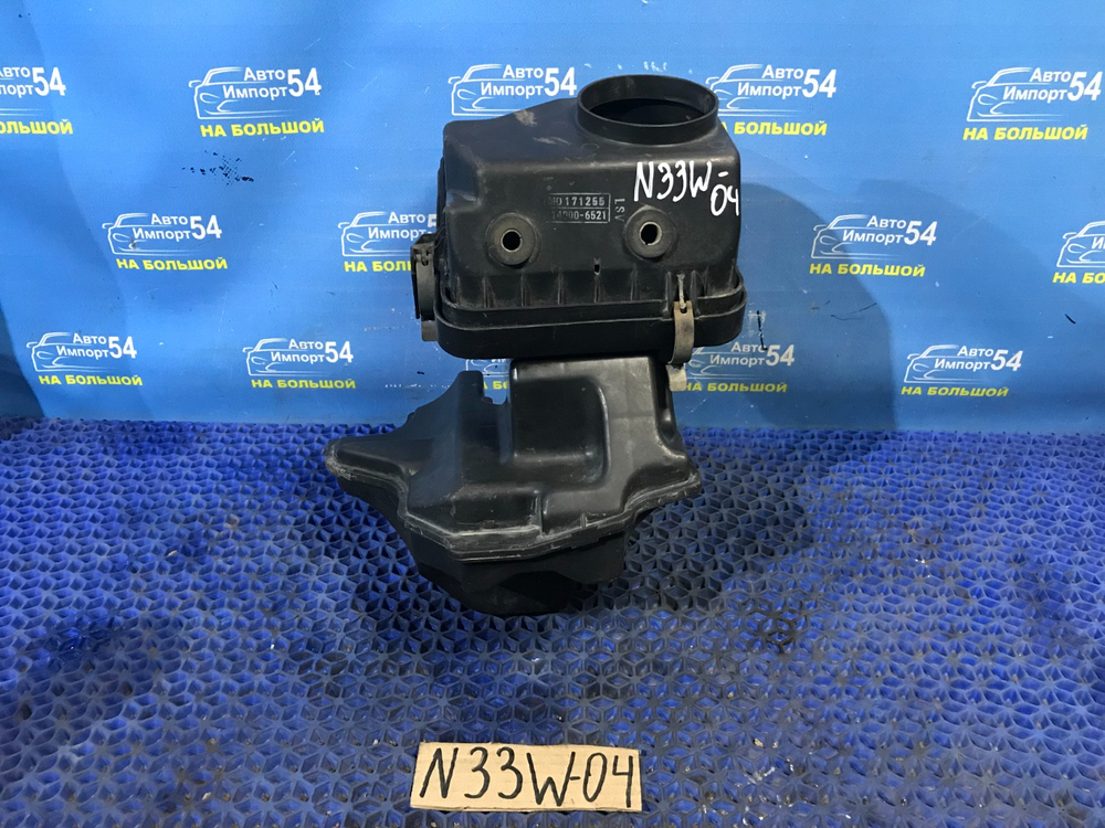 Корпус воздушного фильтра MITSUBISHI CHARIOT 1994