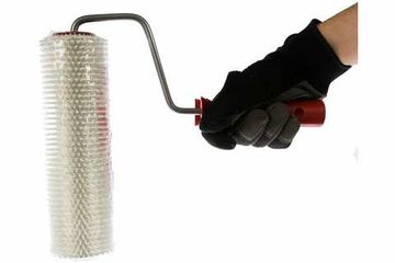 Валик игольчатый ЗУБР для наливных полов в сборе,13 мм, 72х240мм