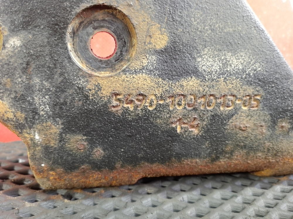 Кронштейн подушки двигателя левый 2018г