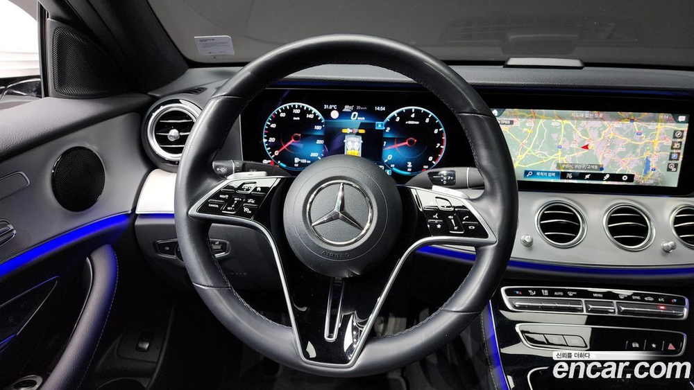 Mercedes-Benz E-Class W213 E250 Avangarde (12.2020)