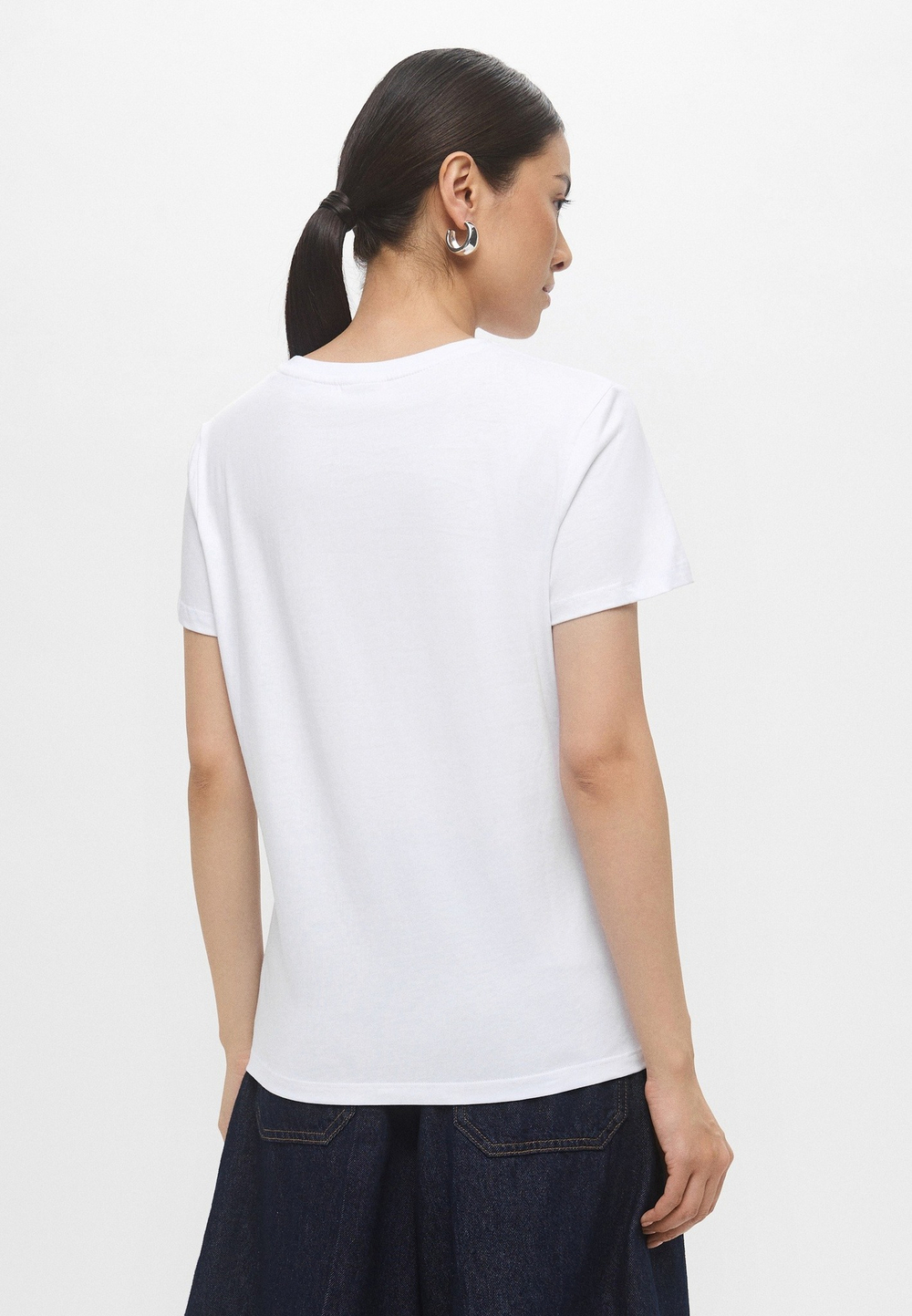 Футболка женская  GUESS