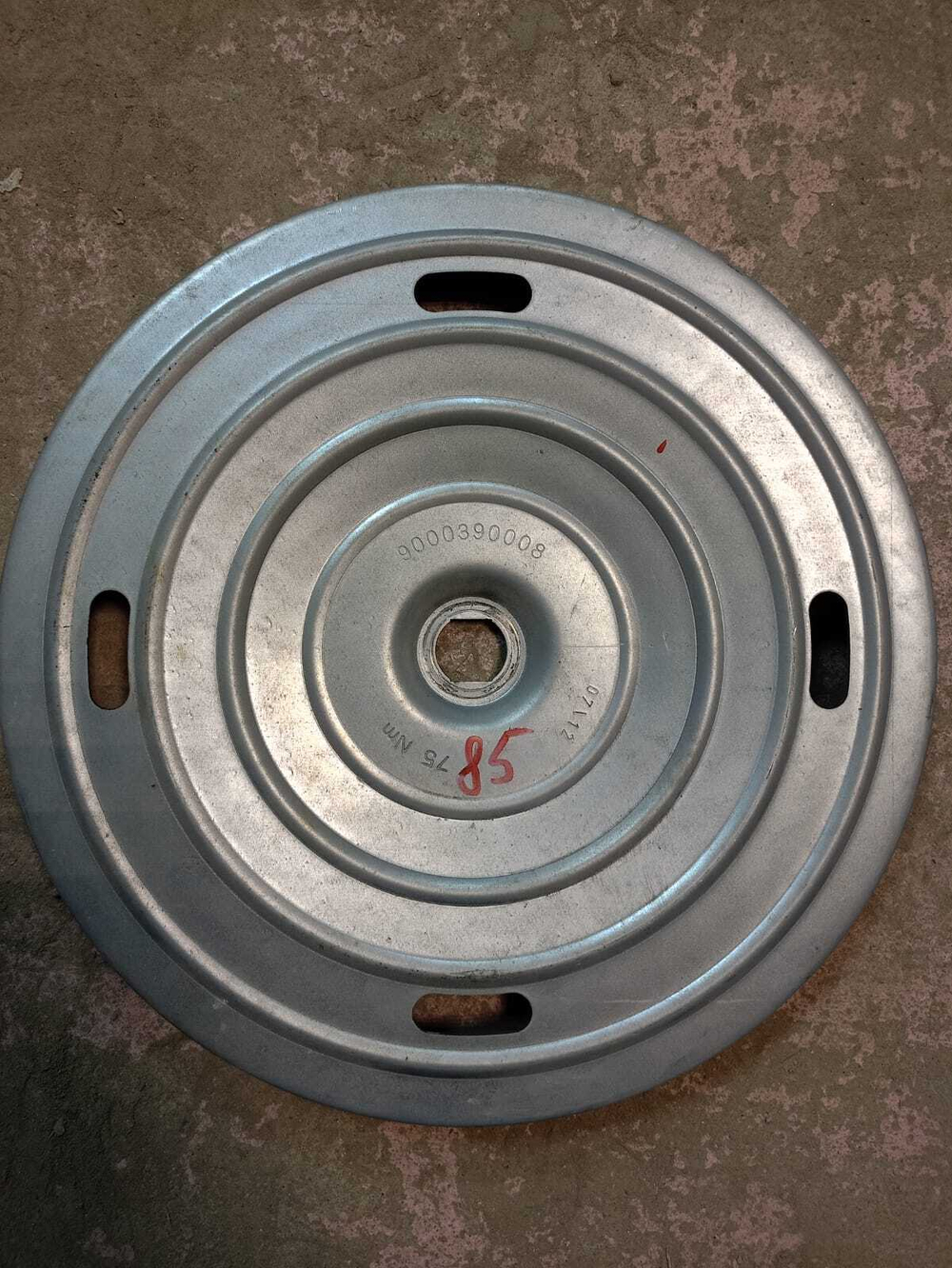 85 Шкив барабана стиральной машины Bosch 9000390008 б/у
