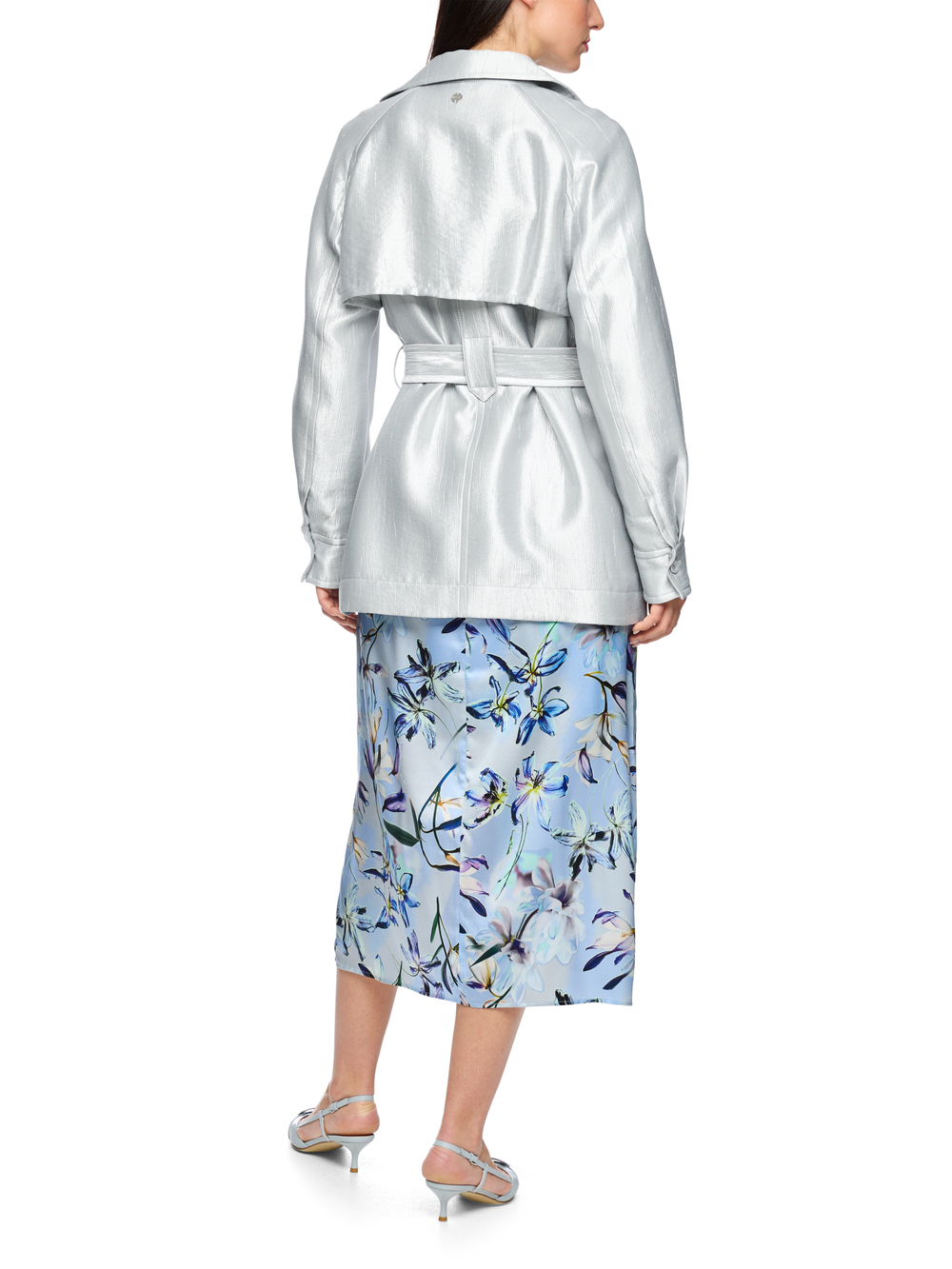 Плащ из полиамида