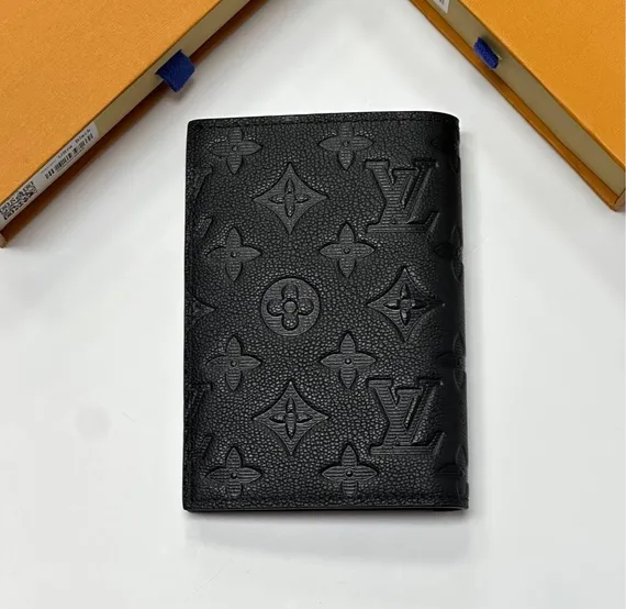 Обложка для паспорта Louis Vuitton Monogram
