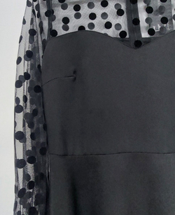 Платье женское горох в горошек по фигуре на работу праздничное повседневное отрезная талия клёш солнце полусолнце осеннее весеннее зимнее офисное чёрное сетка большой размер 48 L XL плотное длинный рукав силуэтное