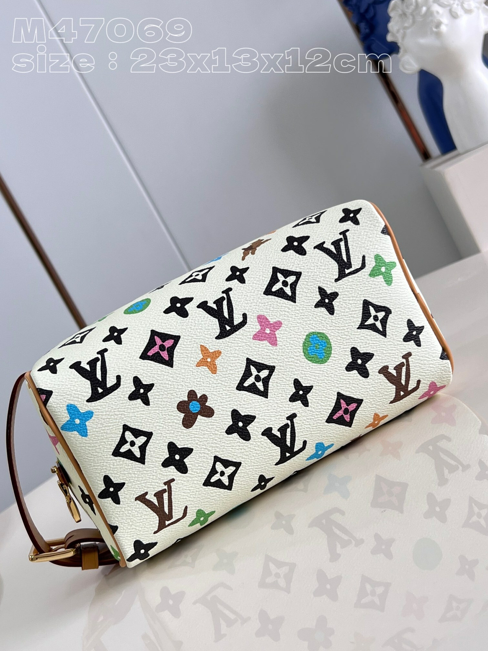 Louis Vuitton Locker Dopp Kit