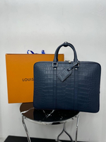 Портфель Louis Vuitton из кожи крокодила