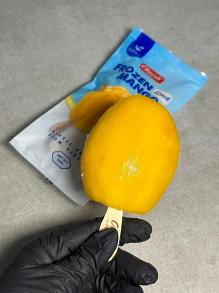 Манго на палочке (половинка) Olmish Premium 100гр.