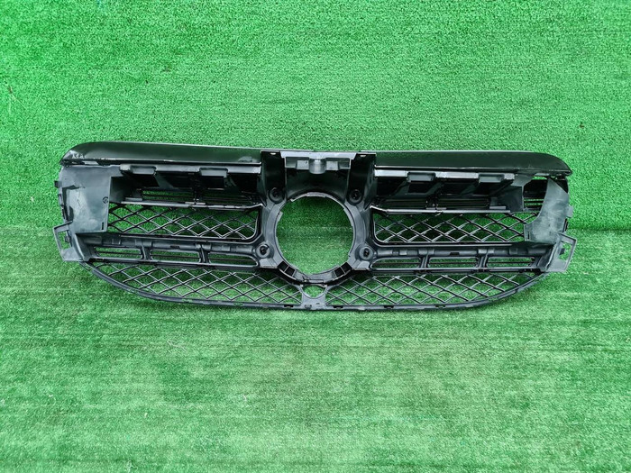 Решетка радиатора Mercedes GLS x167 (19-23) AMG 63