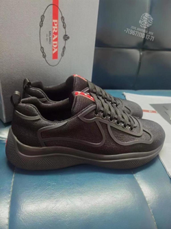 Кроссовки Prada