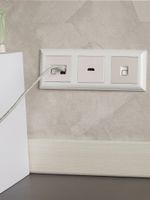 BRITE Рамка 3-местная РУ-3-Бр белый/белый IEK