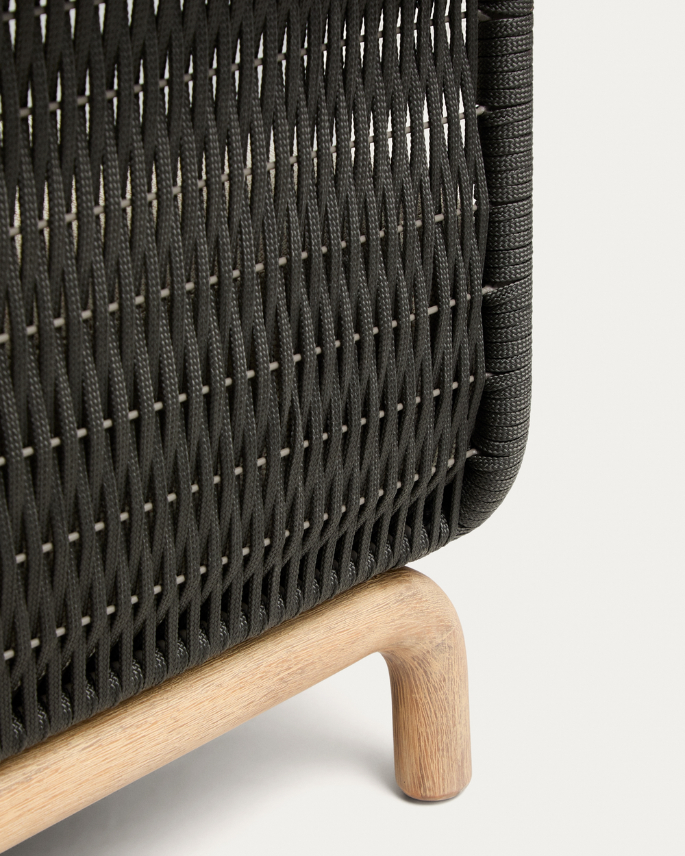 Уличный диван Alipa из акации и темно-серой веревки 165 см