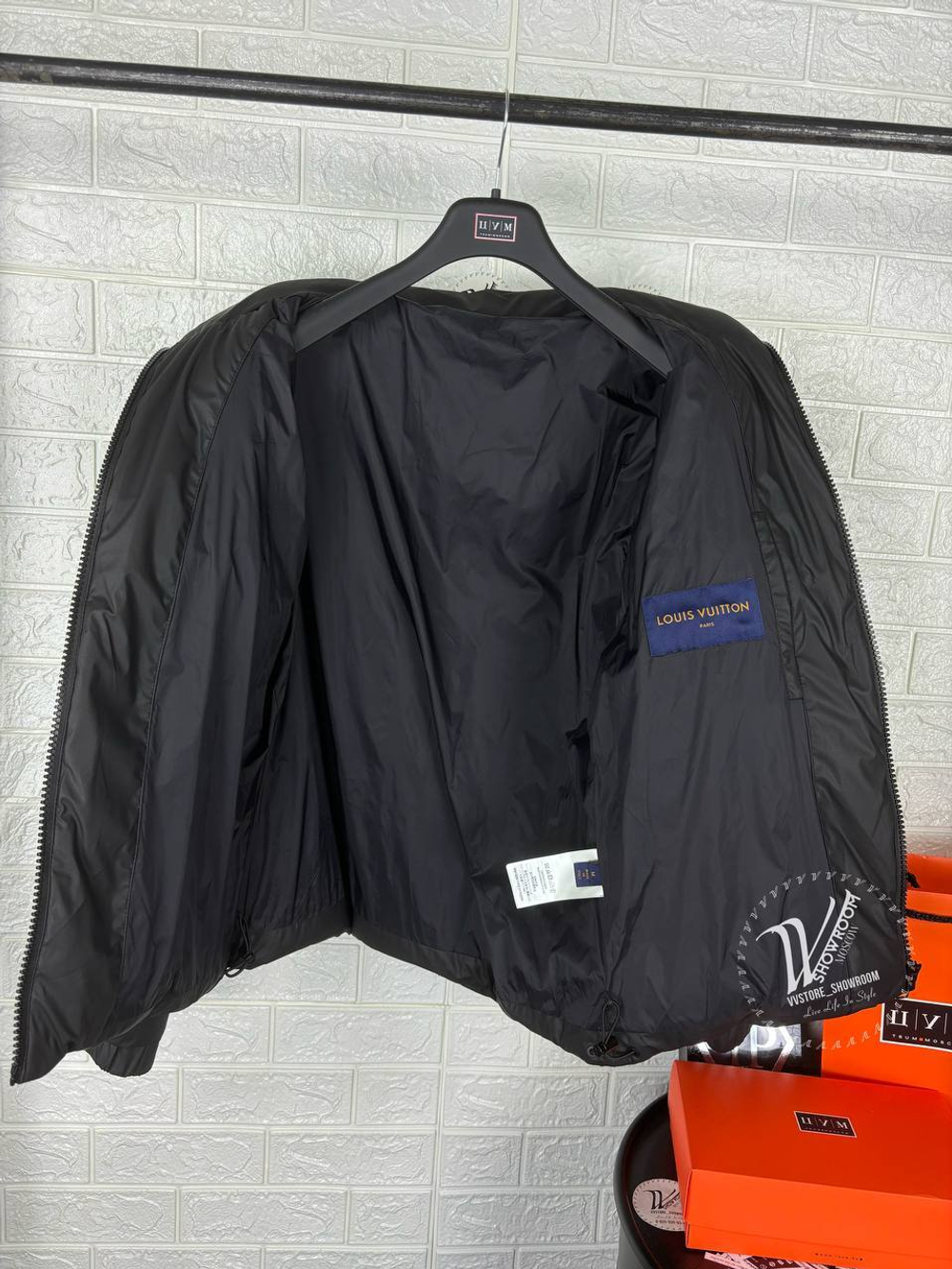 Пуховик Louis Vuitton Monogramm