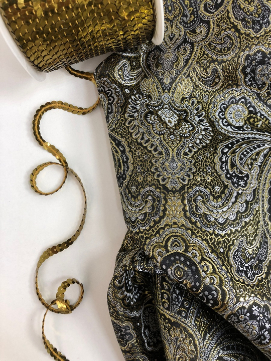 Парча жаккард огурцы, черный/золото