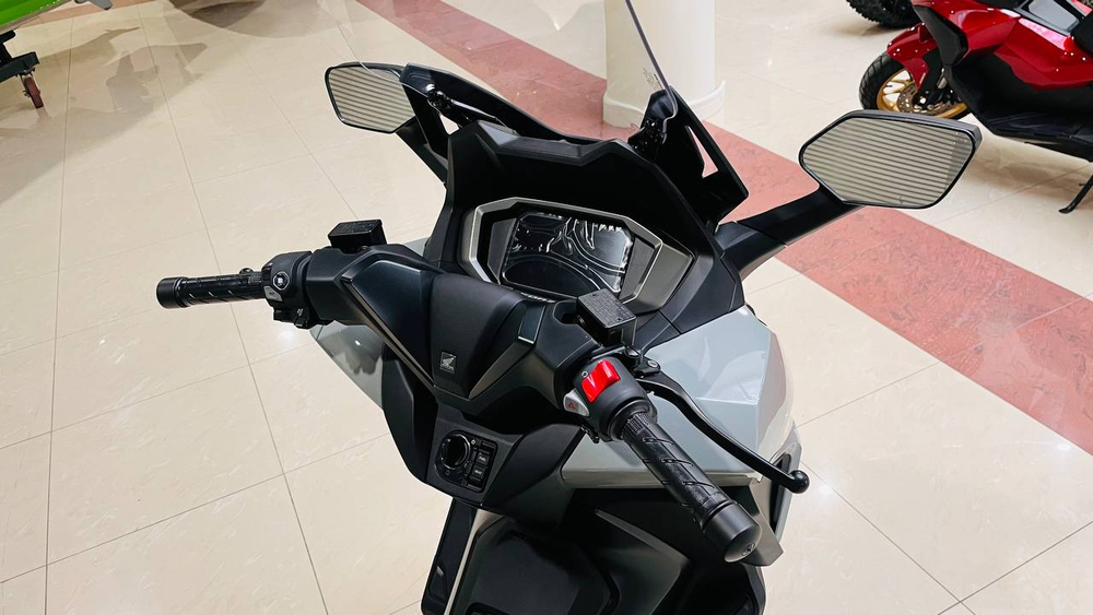 Скутер Honda NSS350AS 2TH серый