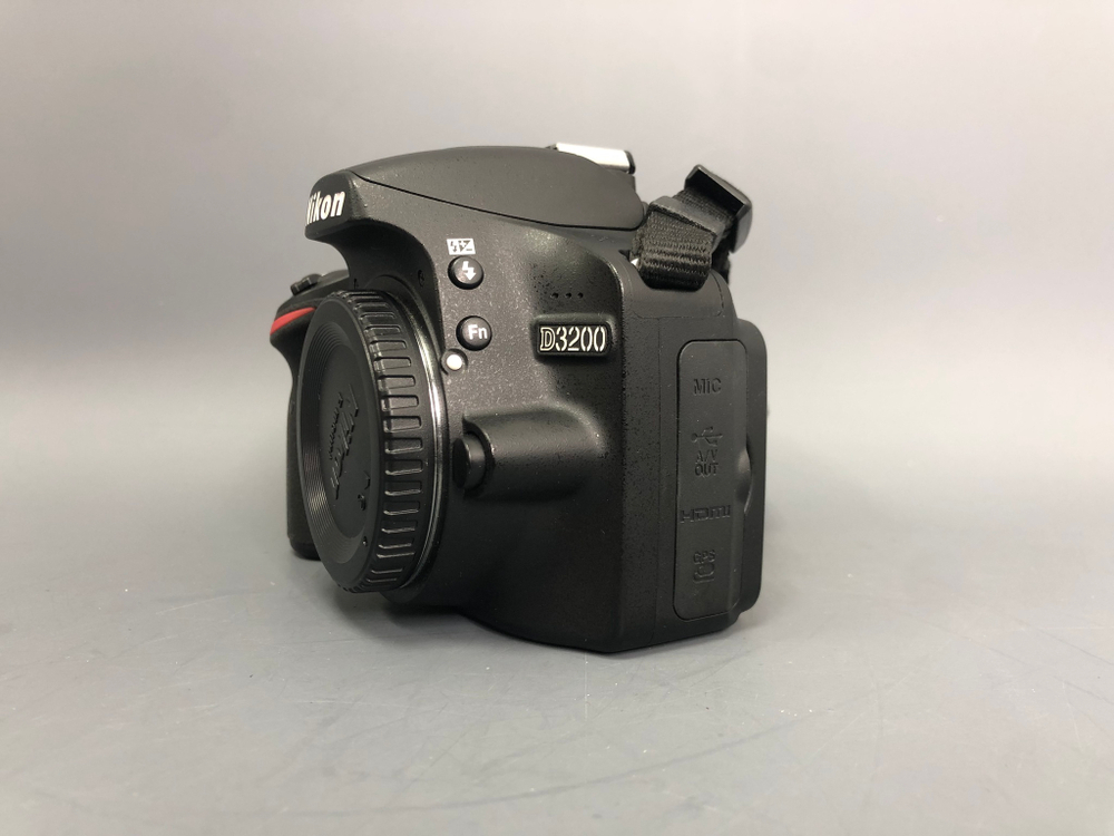 Nikon D3200 5.800 кадров