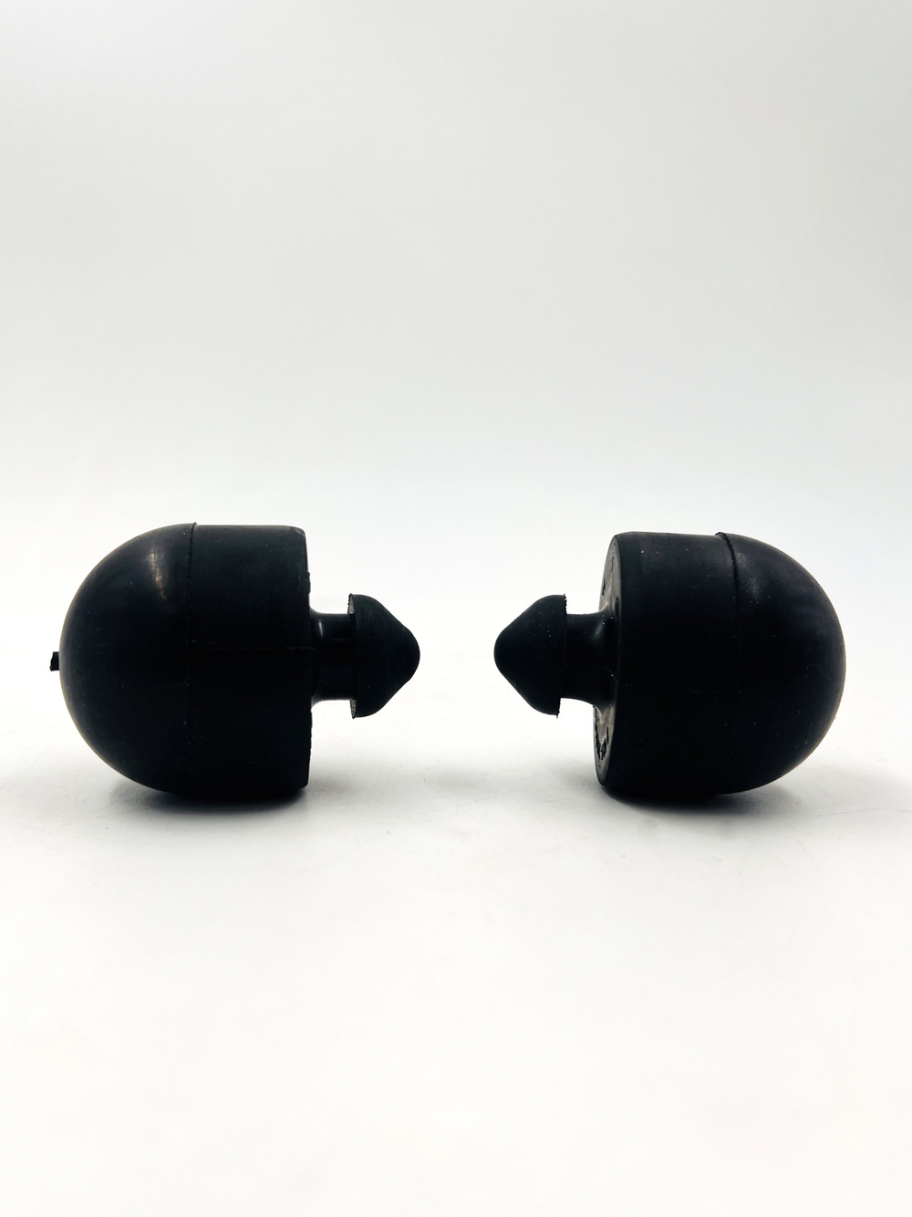 Отбойник передней подвески ВАЗ 2123 Нива Chevrolet комплект 2 шт