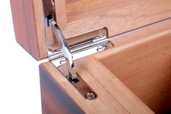 Хьюмидор Howard Miller Розовое дерево на 50 сигар