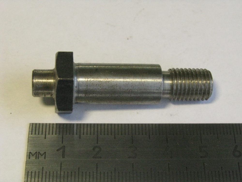 Болт башмака натяжителя цепи 2101-1006098