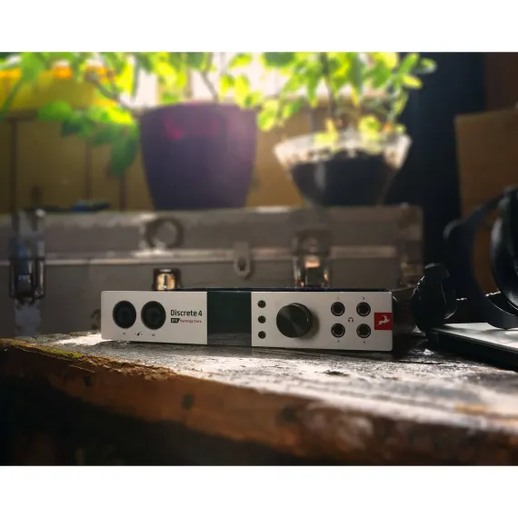 Antelope Audio Discrete 4 Pro Synergy Core