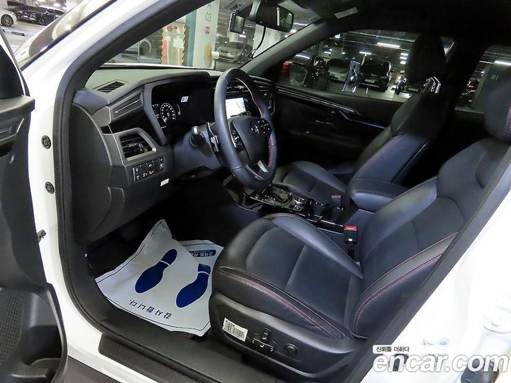 KG Mobility (Ssangyong) Beautiful Korando Бензин 1.5 2WD R-플러스 (06.2021)