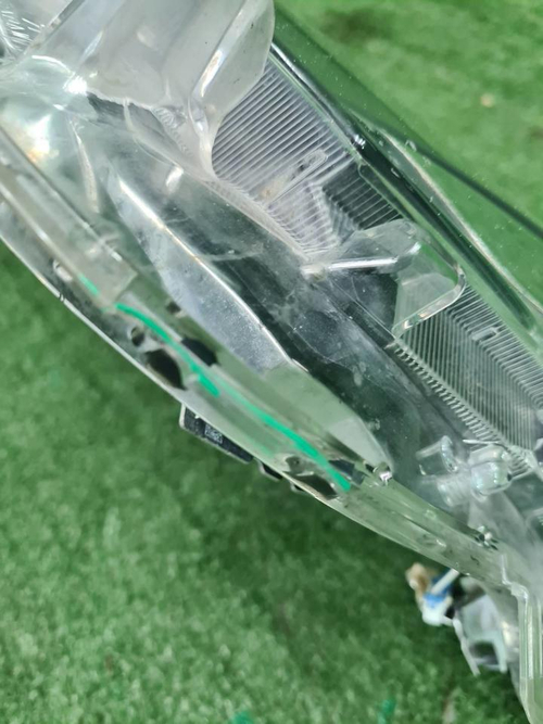 Стекло фары правое Toyota RAV4 5 XA50 (2018-н.в.)