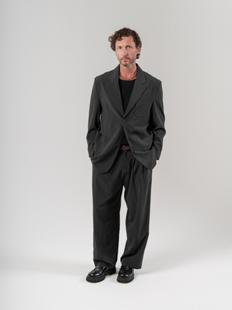 Темно-серый брючный костюм Fleur