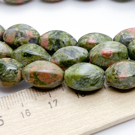 Унакит бусины, размер около 14*11 мм, цена за набор 6 шт