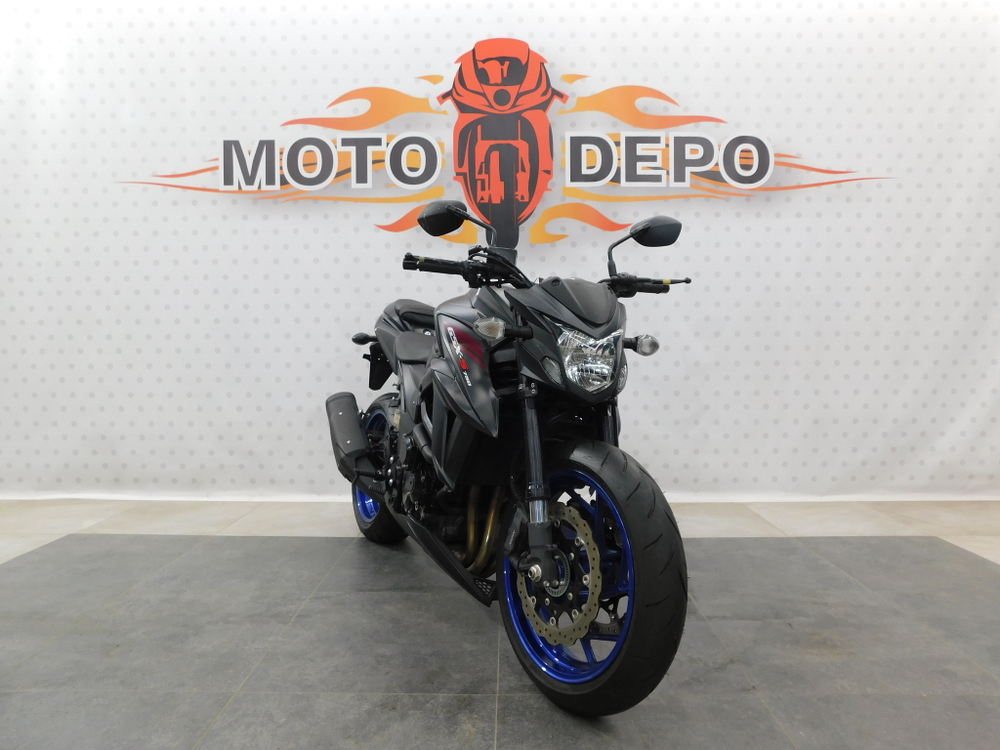 Suzuki GSX-S750 038398